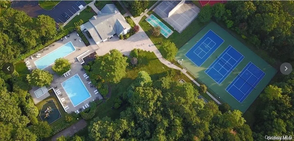 31 Quail Court Manorville, NY 11949
