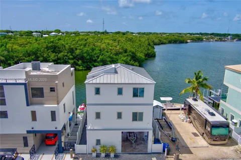 325 Calusa
