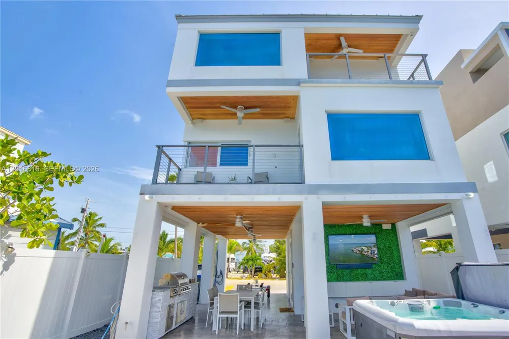 325 Calusa Key Largo, FL 33037