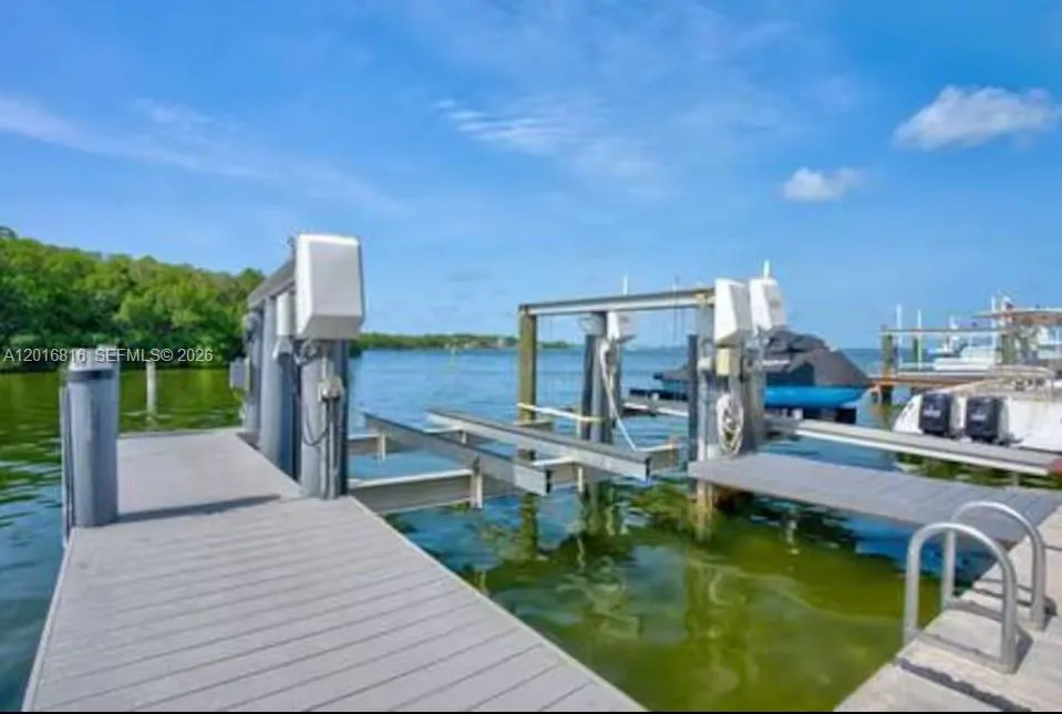 325 Calusa Key Largo, FL 33037
