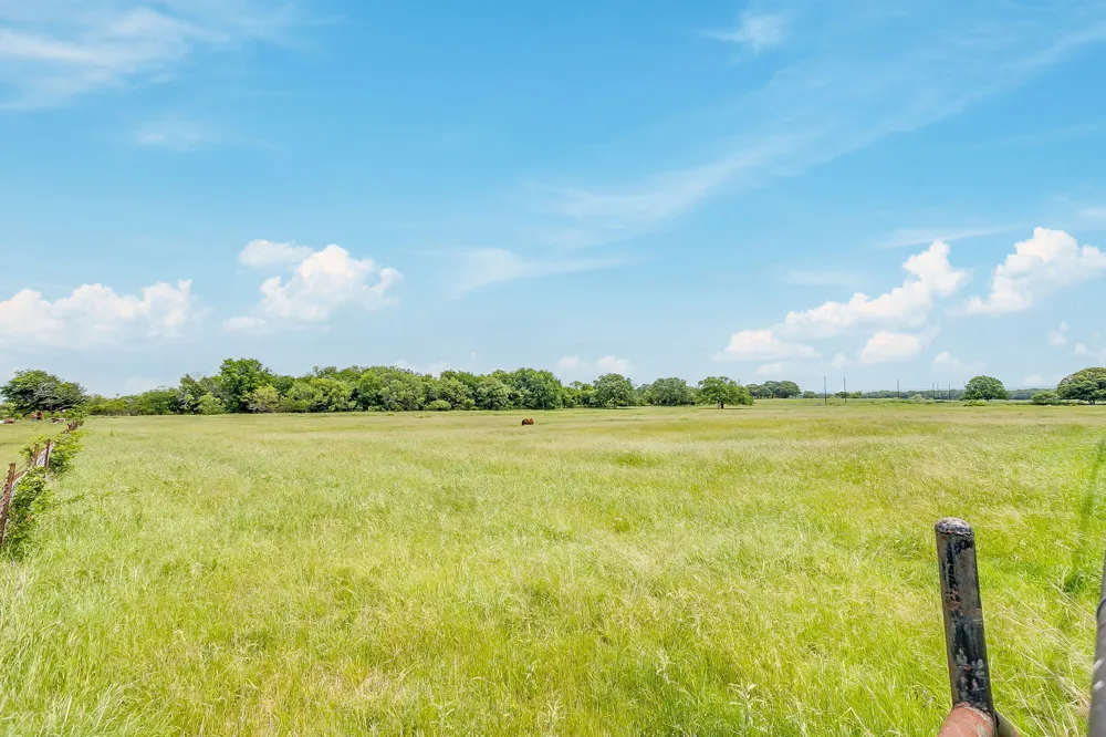 770 County Road 1346 Chico, TX 76431