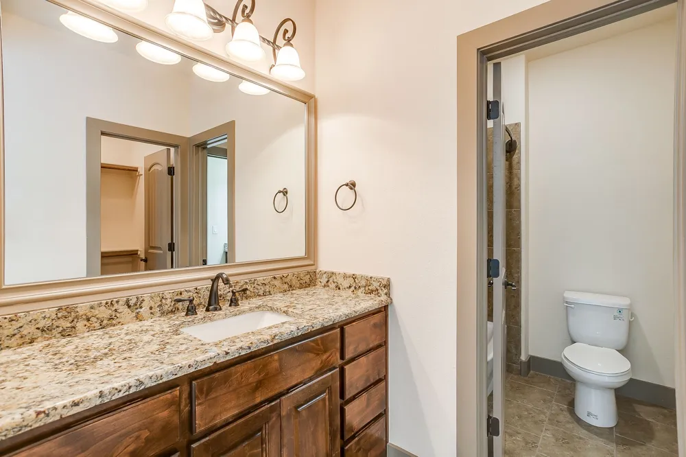 770 County Road 1346 Chico, TX 76431