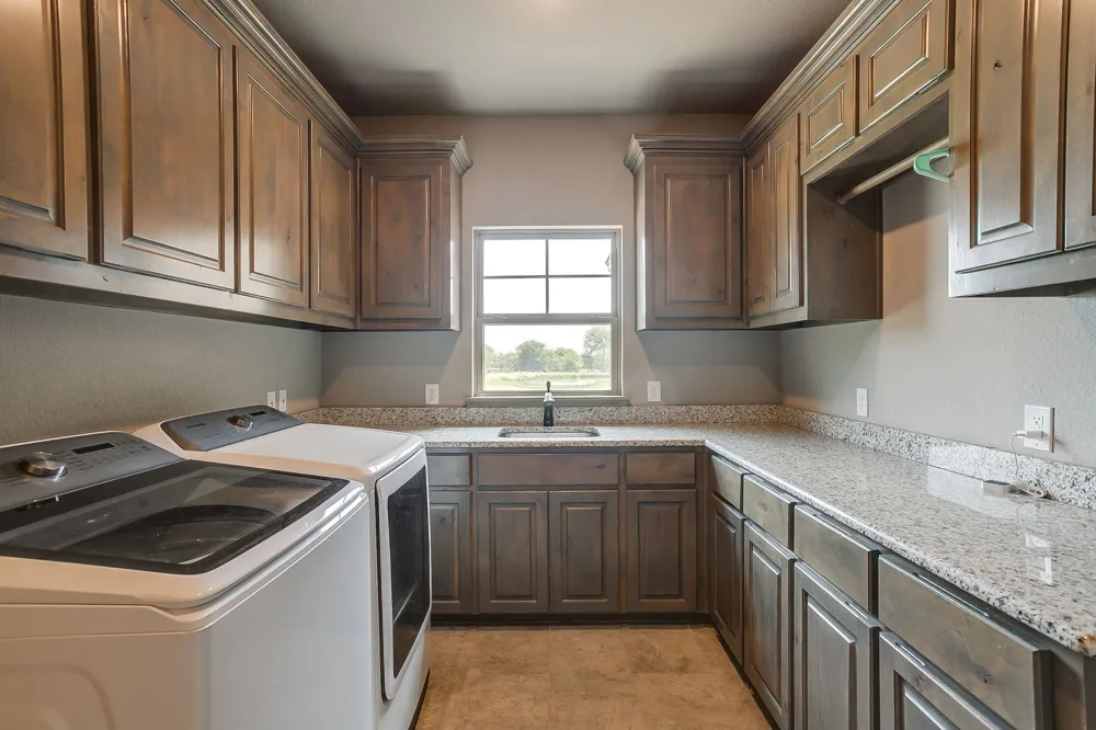 770 County Road 1346 Chico, TX 76431