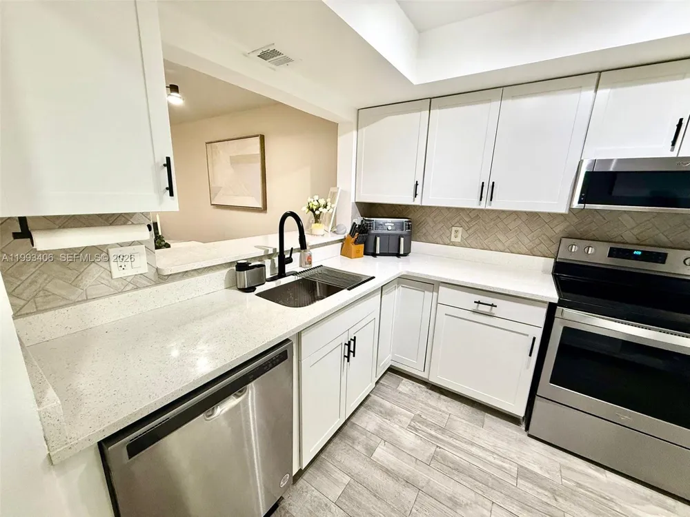 300 Promenade Dr #105 Other City - In The State Of Florida, FL 34698