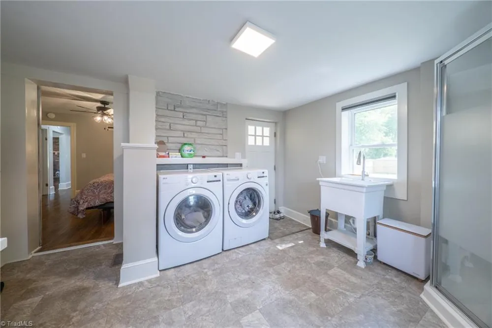 6618 Westfield Road Westfield, NC 27053