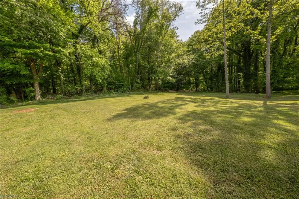 6618 Westfield Road Westfield, NC 27053
