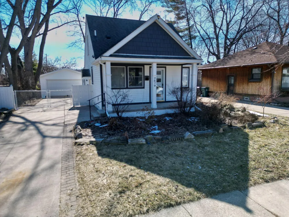 2679 Oxford Road Berkley City, MI 48072