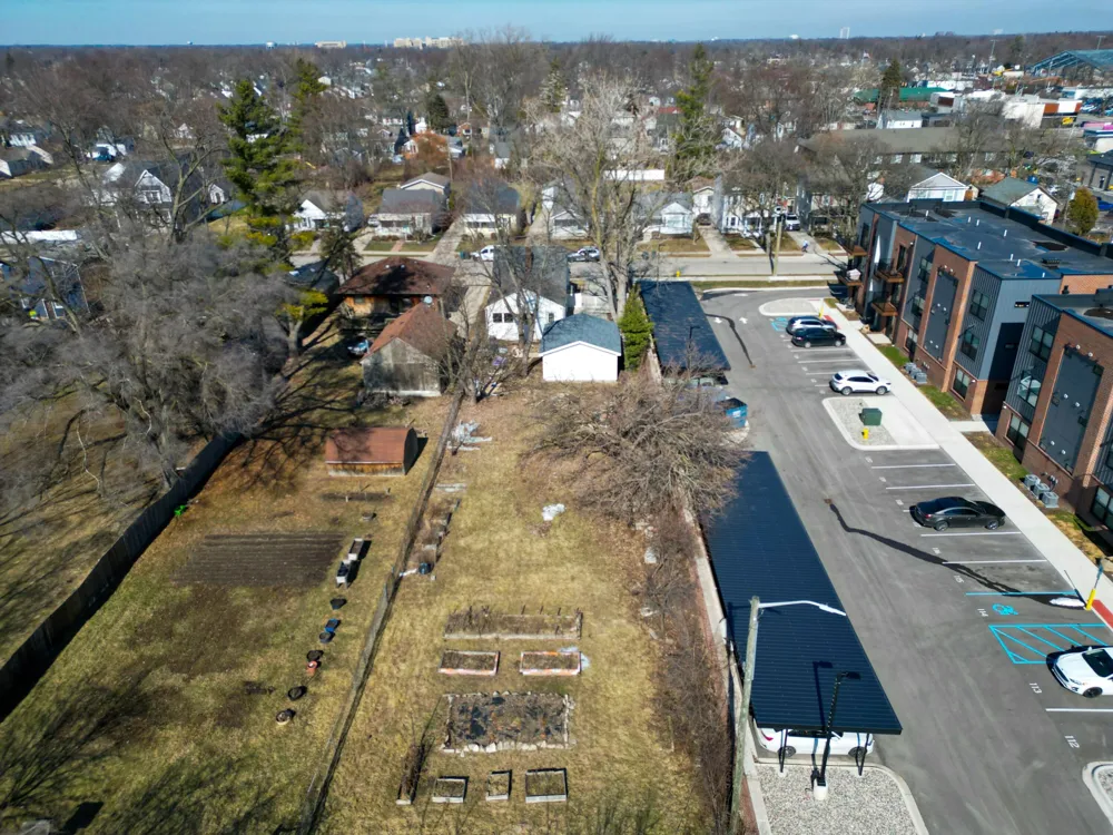 2679 Oxford Road Berkley City, MI 48072