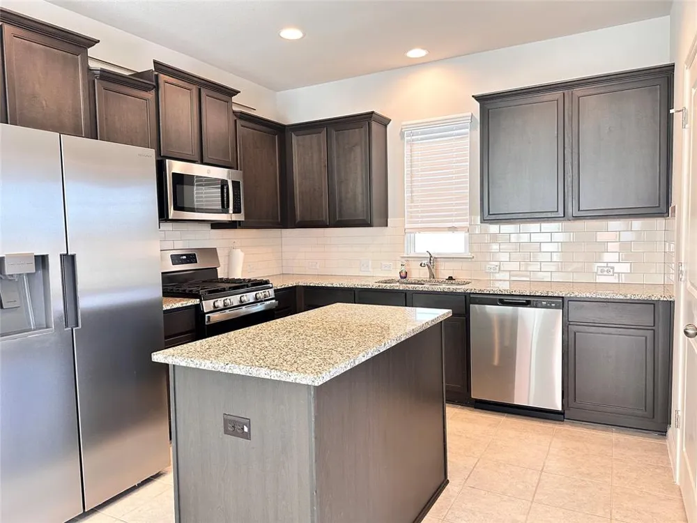 137 Rustic Glen Drive San Marcos, TX 78666