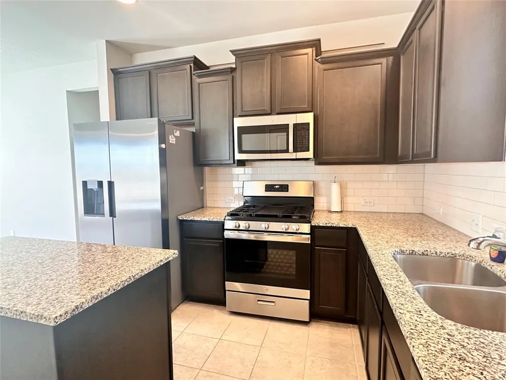 137 Rustic Glen Drive San Marcos, TX 78666