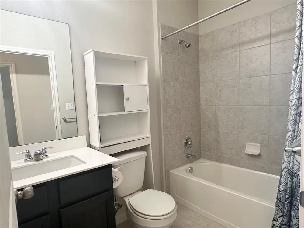 137 Rustic Glen Drive San Marcos, TX 78666