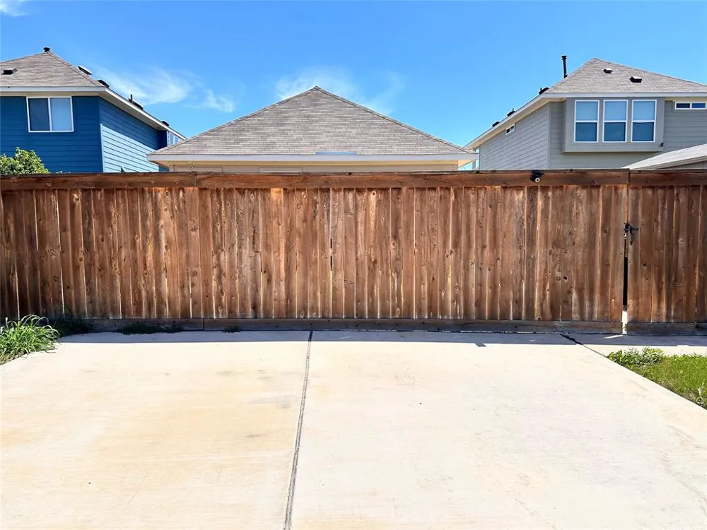 137 Rustic Glen Drive San Marcos, TX 78666