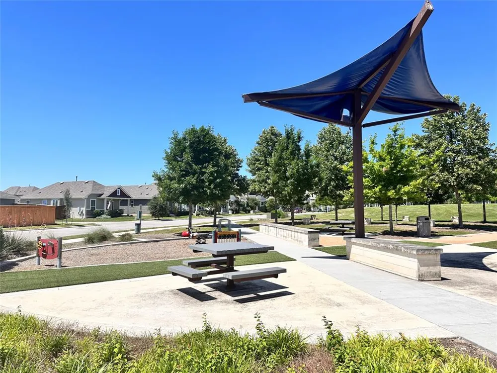 137 Rustic Glen Drive San Marcos, TX 78666