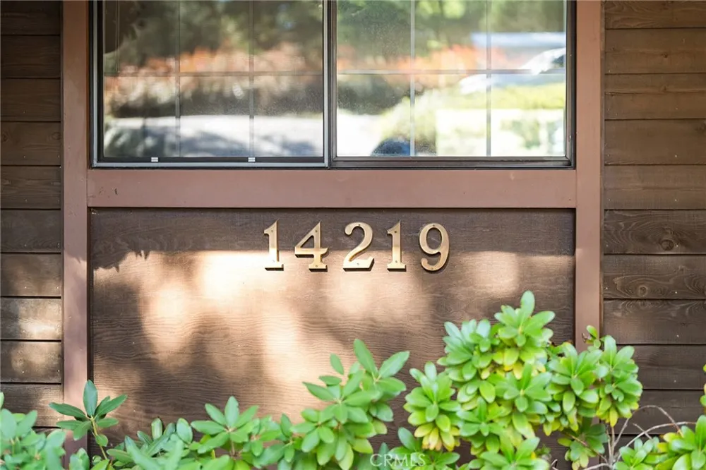 14219 Wycliff Magalia, CA 95954