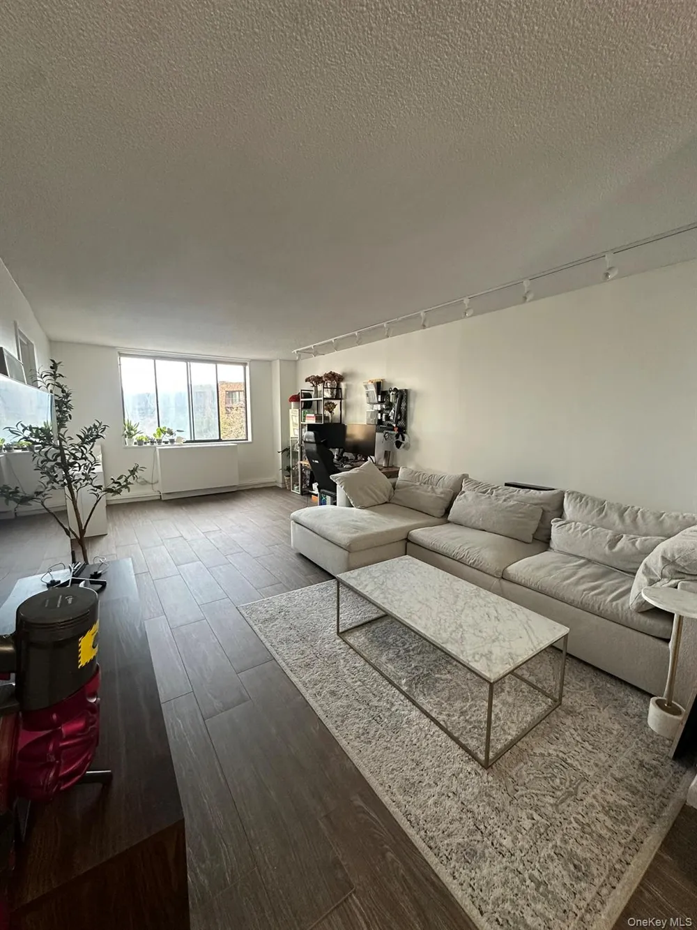 1 Bay Club Drive #3L Bayside, NY 11360