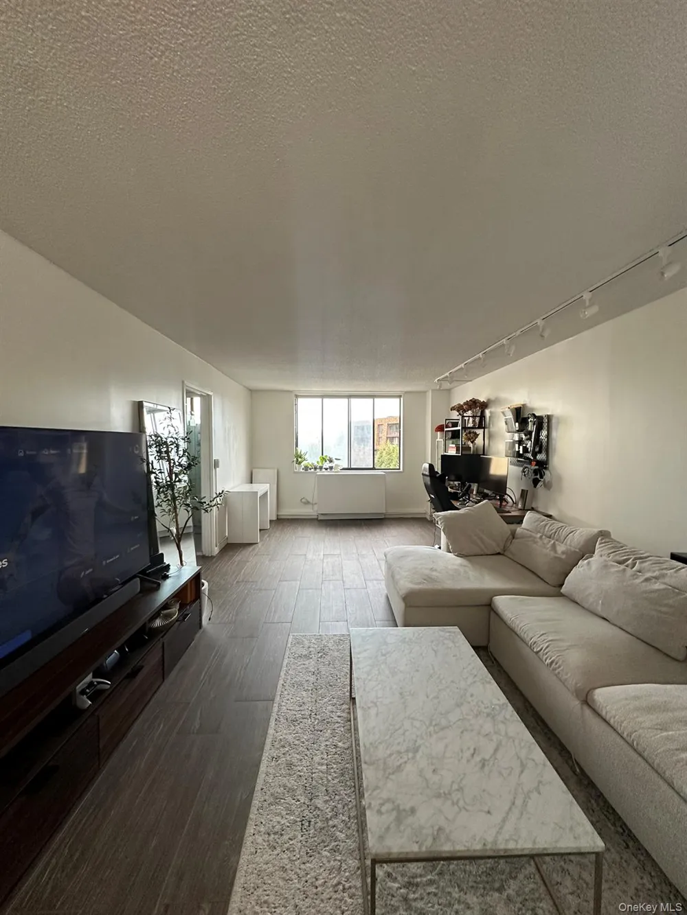 1 Bay Club Drive #3L Bayside, NY 11360
