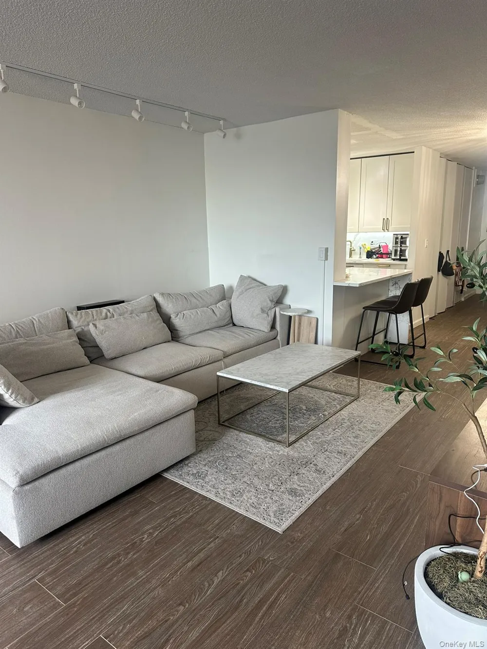 1 Bay Club Drive #3L Bayside, NY 11360
