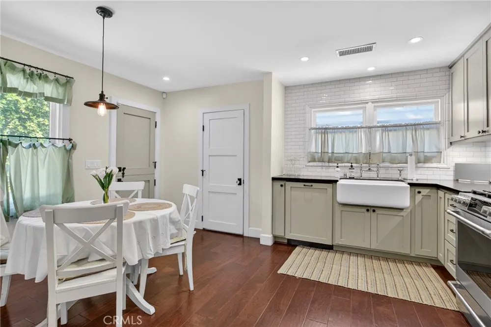 17066 Palmdale Huntington Beach, CA 92647