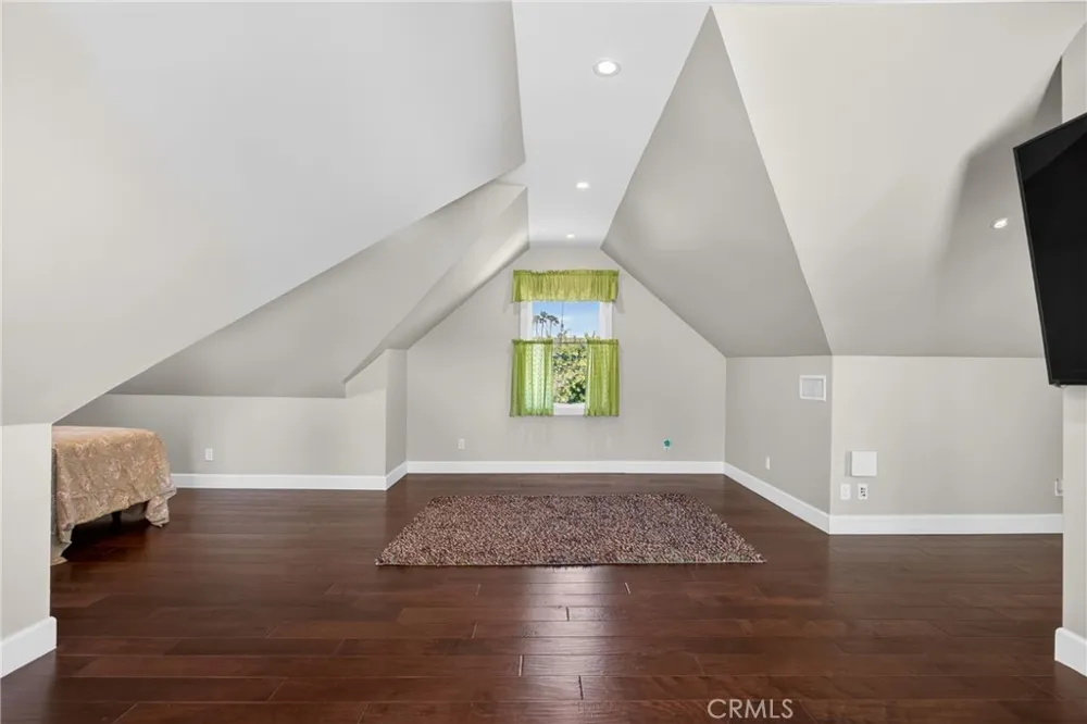 17066 Palmdale Huntington Beach, CA 92647