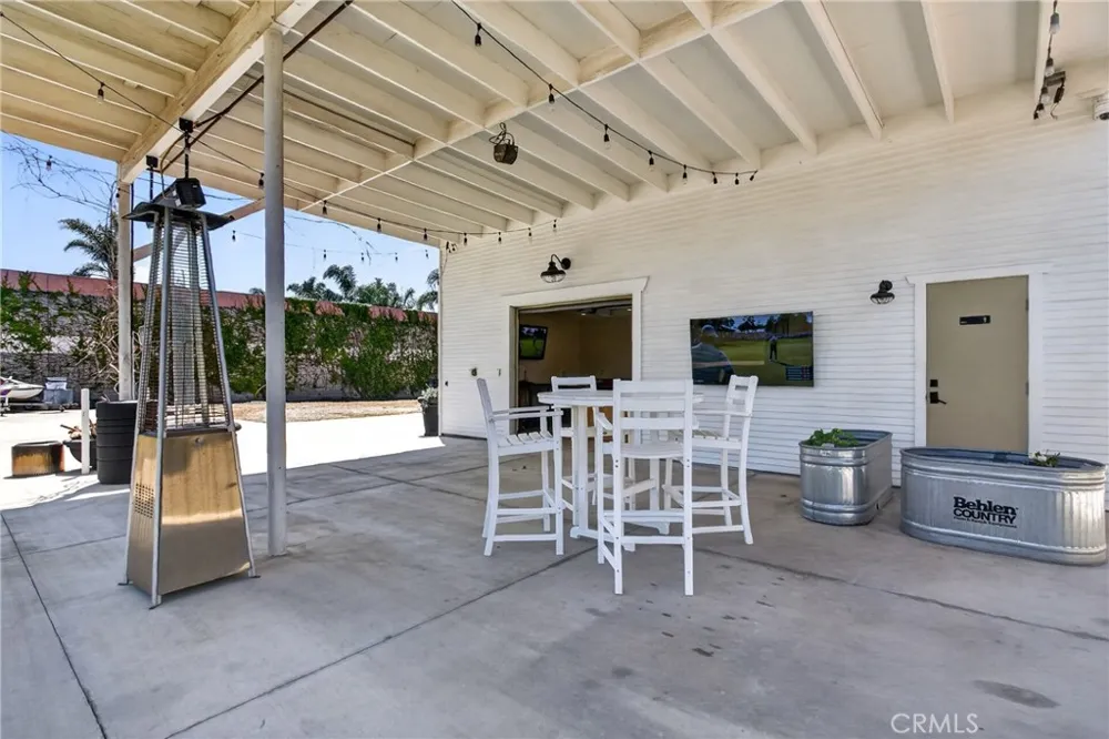 17066 Palmdale Huntington Beach, CA 92647