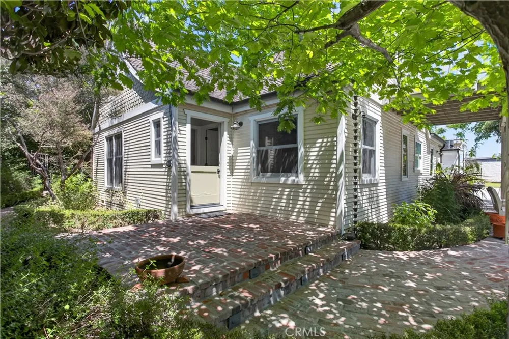 17066 Palmdale Huntington Beach, CA 92647