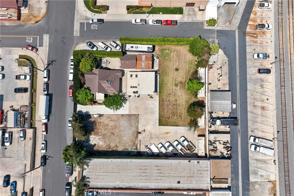 17066 Palmdale Huntington Beach, CA 92647