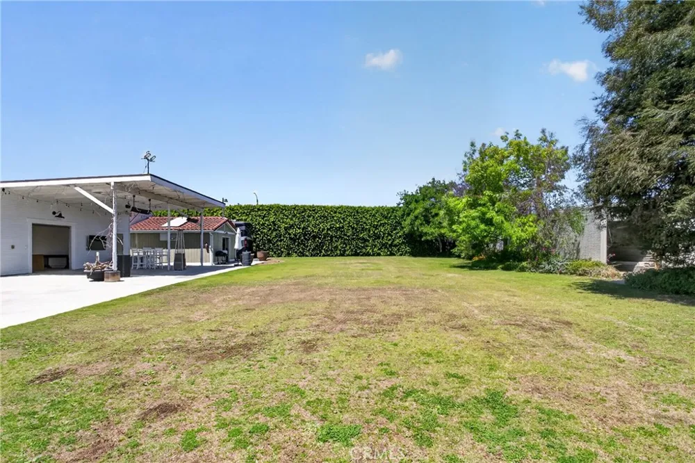 17066 Palmdale Huntington Beach, CA 92647