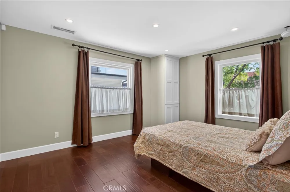 17066 Palmdale Huntington Beach, CA 92647