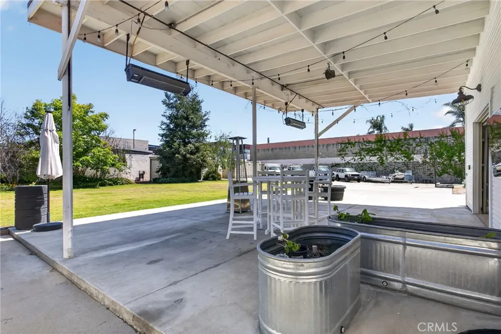 17066 Palmdale Huntington Beach, CA 92647