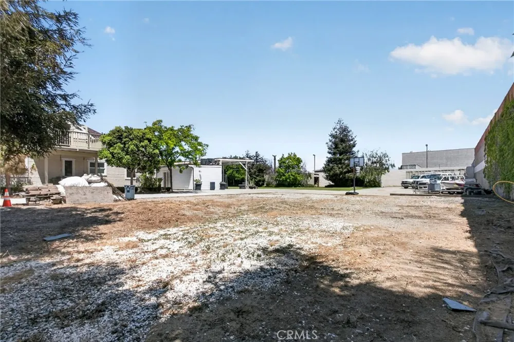 17066 Palmdale Huntington Beach, CA 92647