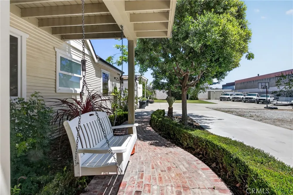 17066 Palmdale Huntington Beach, CA 92647