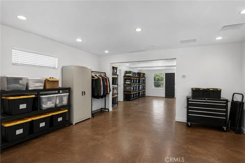 17066 Palmdale Huntington Beach, CA 92647