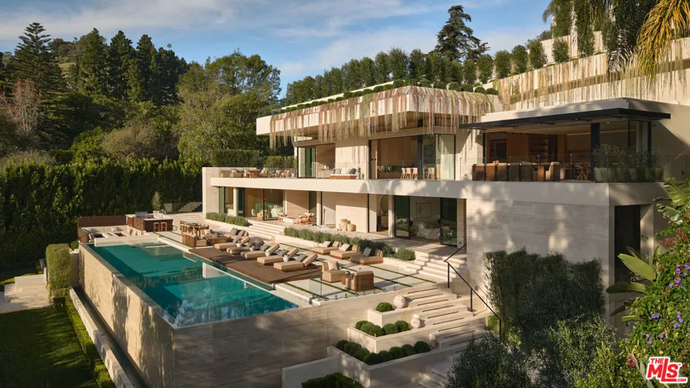 10830 Chalon Road Los Angeles, CA 90077