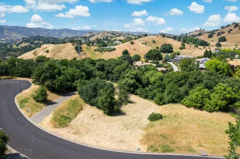 2018 Pinecrest Court
