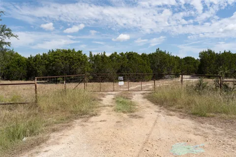 1934 Live Oak Cemetery Road