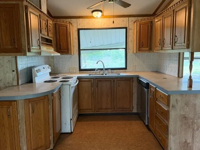 9391 County Road 2514 Eustace, TX 75124