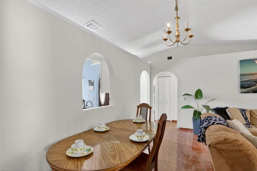 6820 POMEROY CIRCLE Orlando, FL 32810