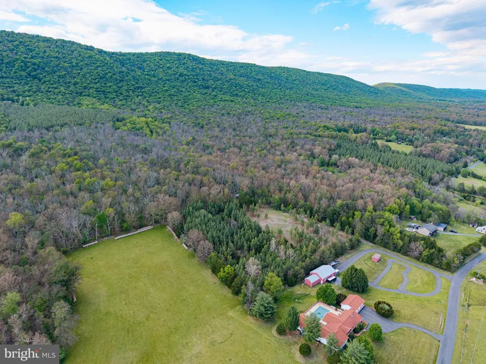BOLIVER ROAD Fort Valley, VA 22652