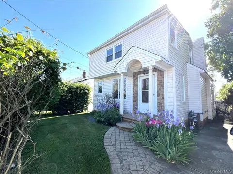 129 Flamingo Street