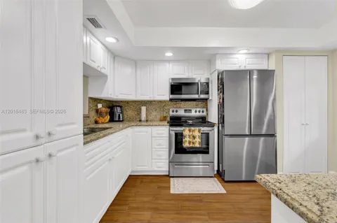 1101 Colony Point Cir #309