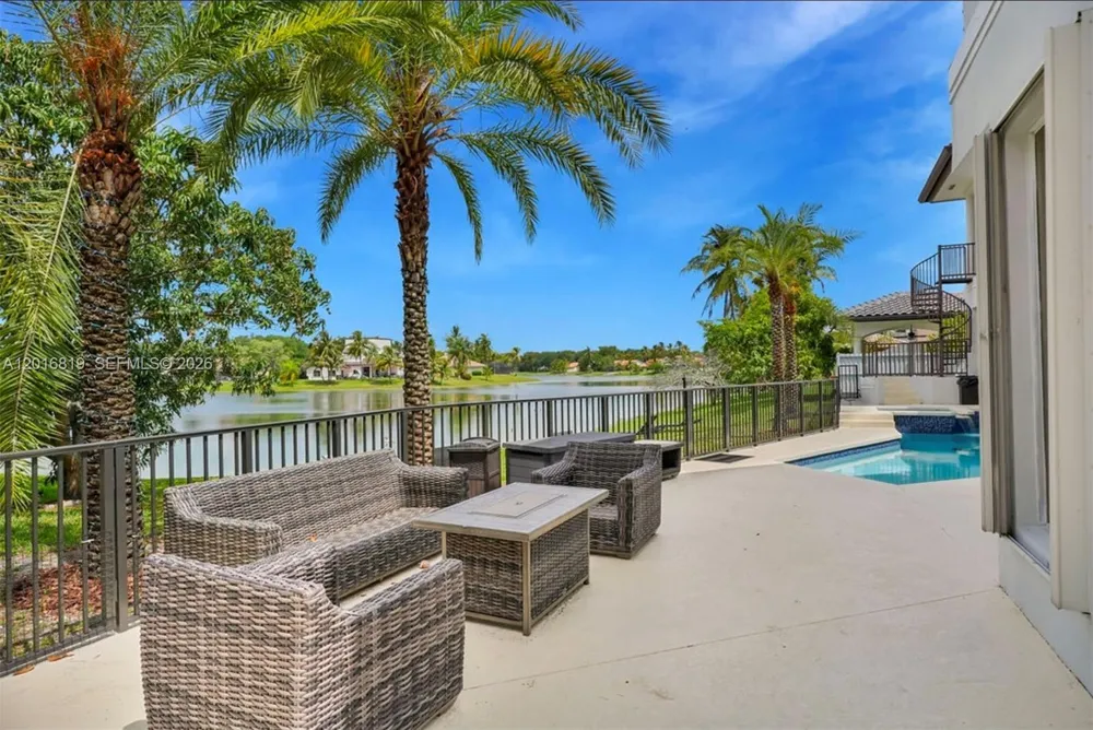 14332 Ardoch Pl Miami Lakes, FL 33016