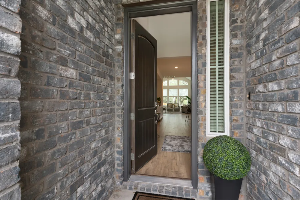 4304 College Square Drive Round Rock, TX 78665