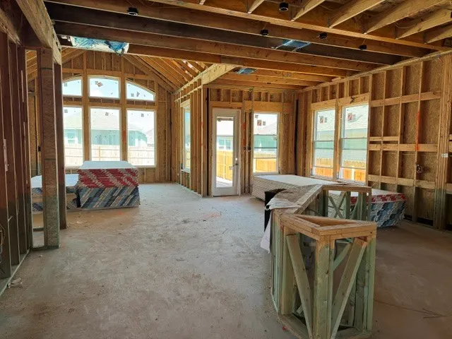 4304 College Square Drive Round Rock, TX 78665