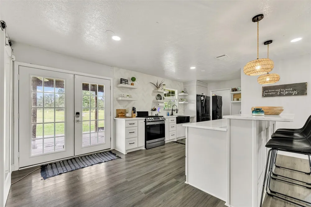 3508 Dick Barnes Loop Bedias, TX 77831