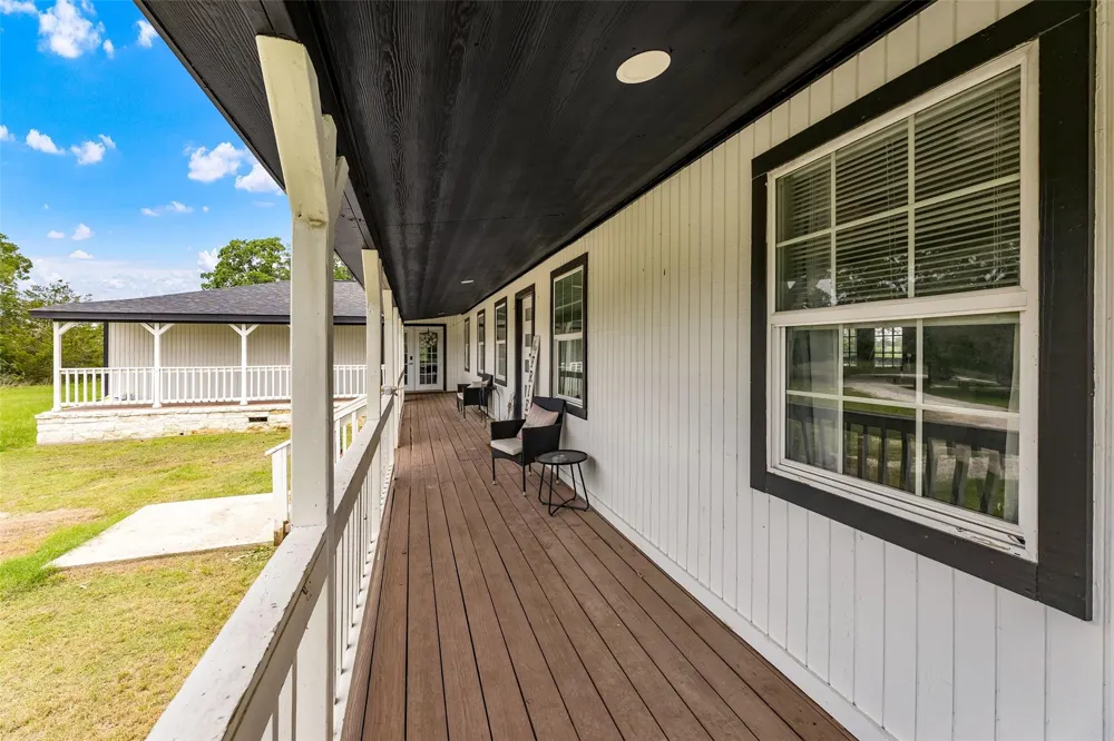 3508 Dick Barnes Loop Bedias, TX 77831