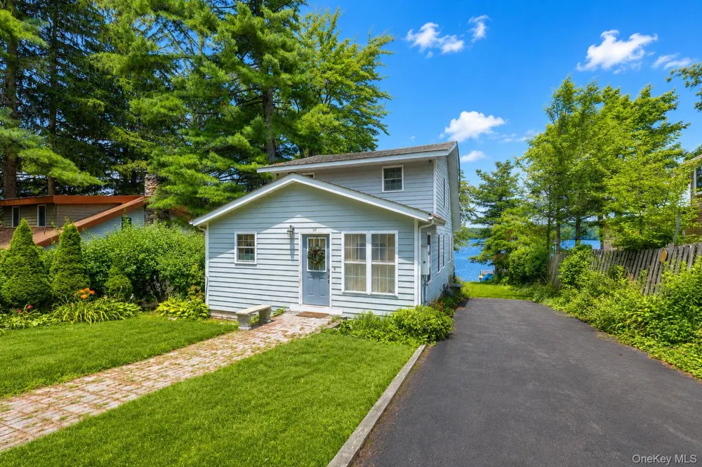 65 Sarine Road Wurtsboro, NY 12790
