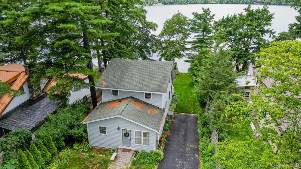 65 Sarine Road Wurtsboro, NY 12790