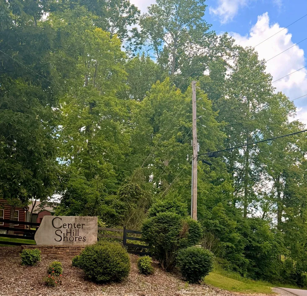 33 Swiper Dr Smithville, TN 37166
