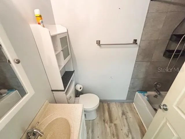 121 E PINE ST Howey In The Hills, FL 34737