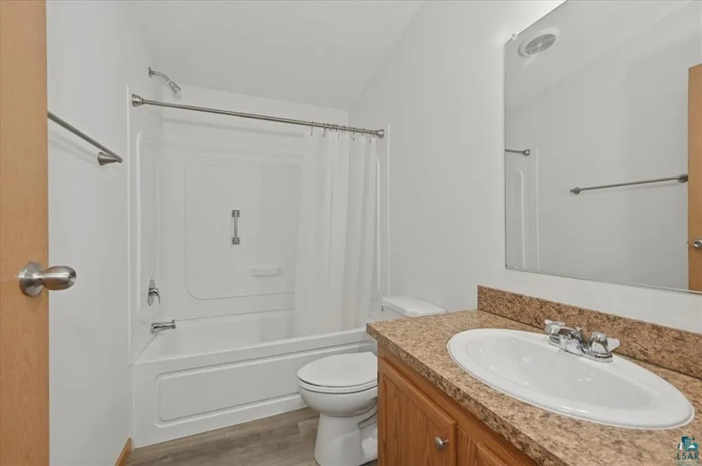 4474 Birchwood Drive Hermantown, MN 55811
